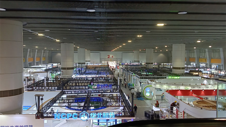 藥交會醫藥企業展覽展臺搭建現場